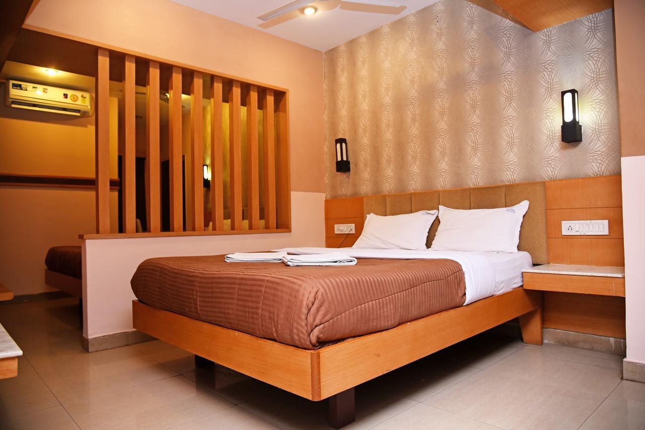 Grand Choice Otel Bangalore Dış mekan fotoğraf